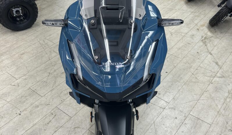 ADV 160 full