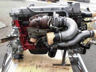 J08C Engine - Image 3