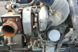 NISSAN 4 Cylinder 4.6L FD46 Non Turbo Used Diesel Engine - Image 13